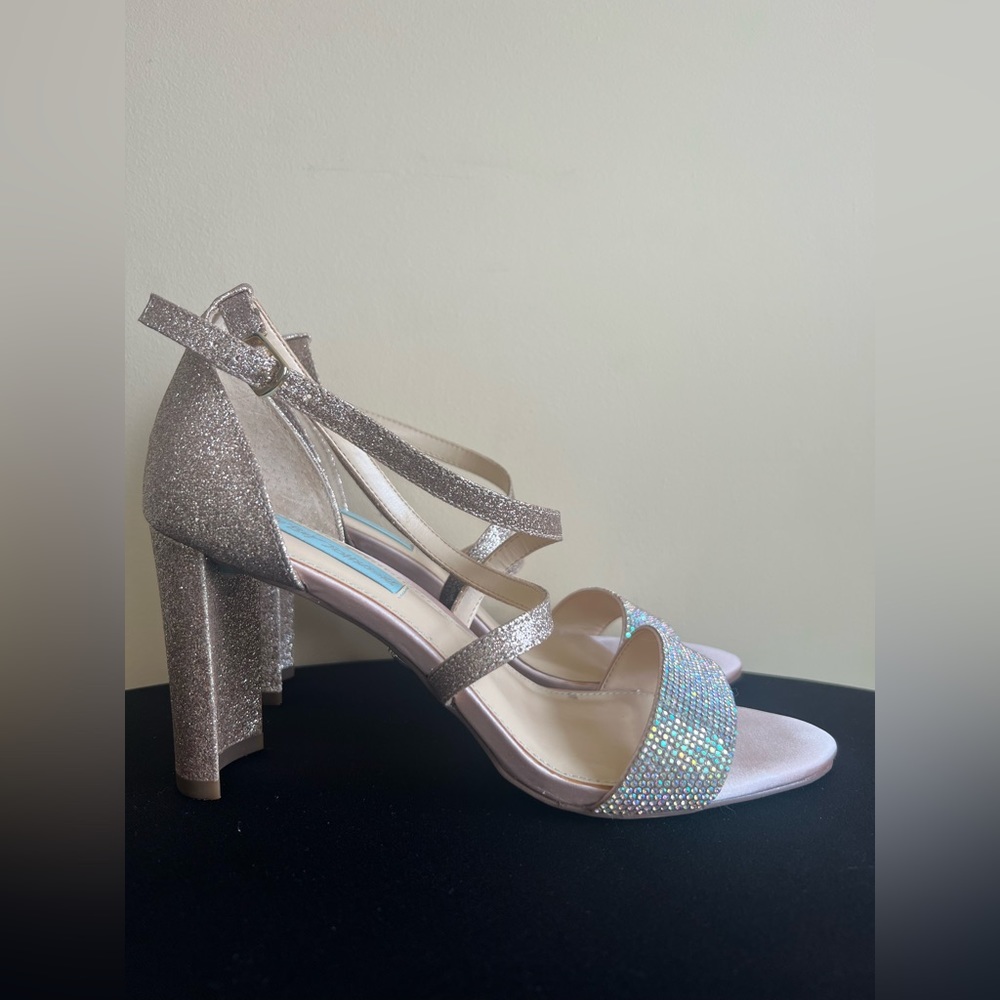 Betsey Johnson “Bella” Gold Glitter Criss Cross Strap High Heeled Sandal